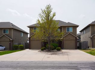 1586 S Goebel Cir, Wichita, KS 67207