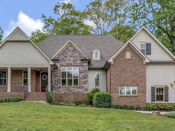 7311 McCormick Dr, Fairview, TN 37062