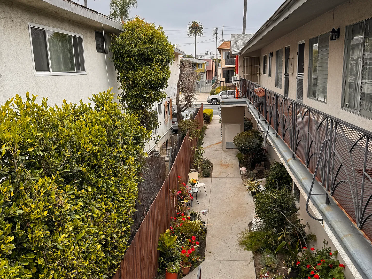 1531 Corinth Ave — Photo 2