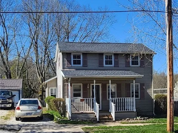 615 S Canal St, Canal Fulton, OH 44614