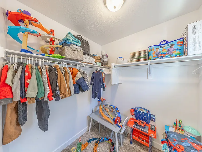 3758 S 3300 W — Photo 30