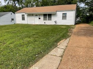 9765 Vickie Pl, Saint Louis, MO