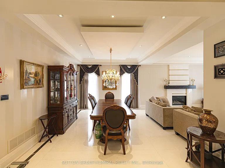 24 Wedgewood Dr — Photo 3