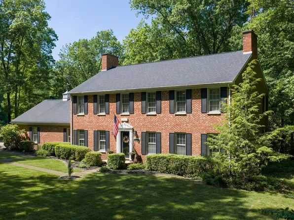 336 Hill Dr, Bedford, IN 47421