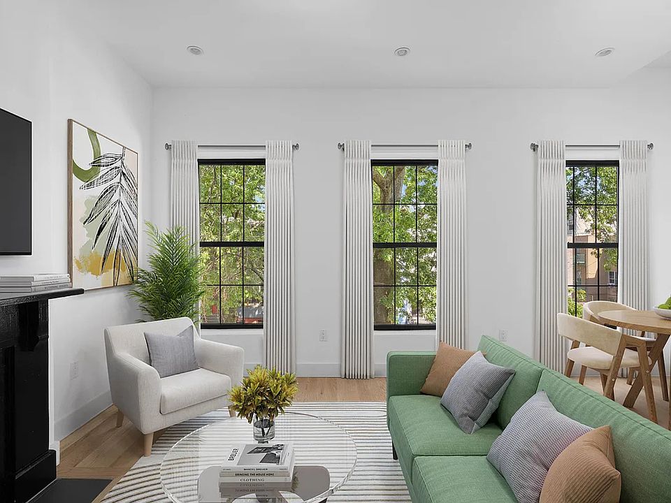1st image of 13 Lefferts Pl APT 3