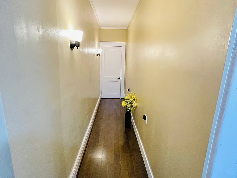Belgrove Dr — Photo 7