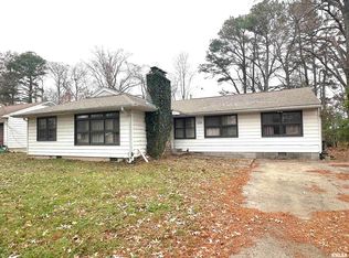 1206 W Chautauqua St, Carbondale, IL 62901