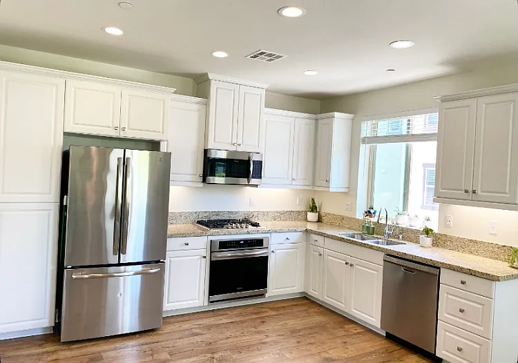 2 bed, 2.5 bath, 1183 sqft, $3,600 — Photo 3