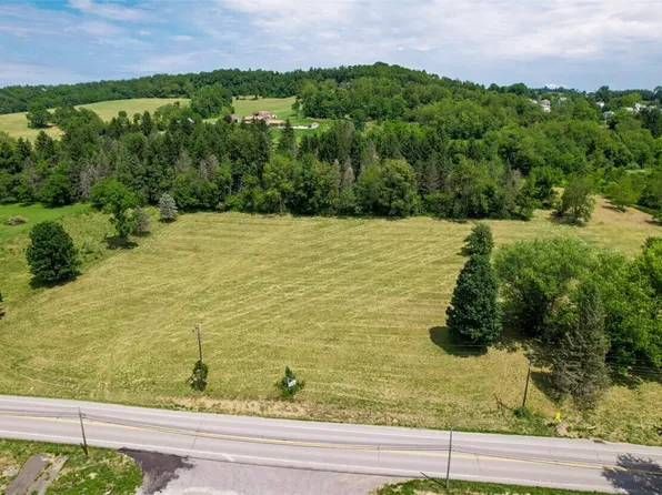 1686 Smith Township Street Rd, Burgettstown, PA 15021