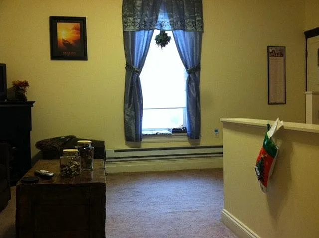 1 bed, $975 — Photo 3