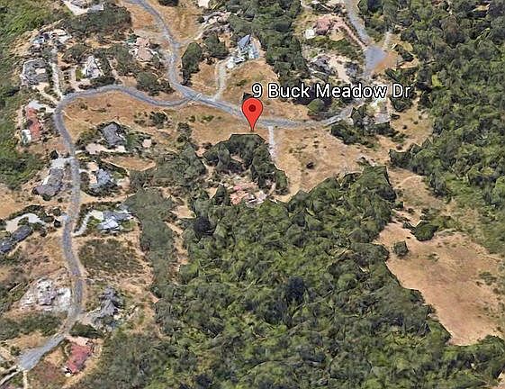 2nd image of 9 Buck Meadow Dr
