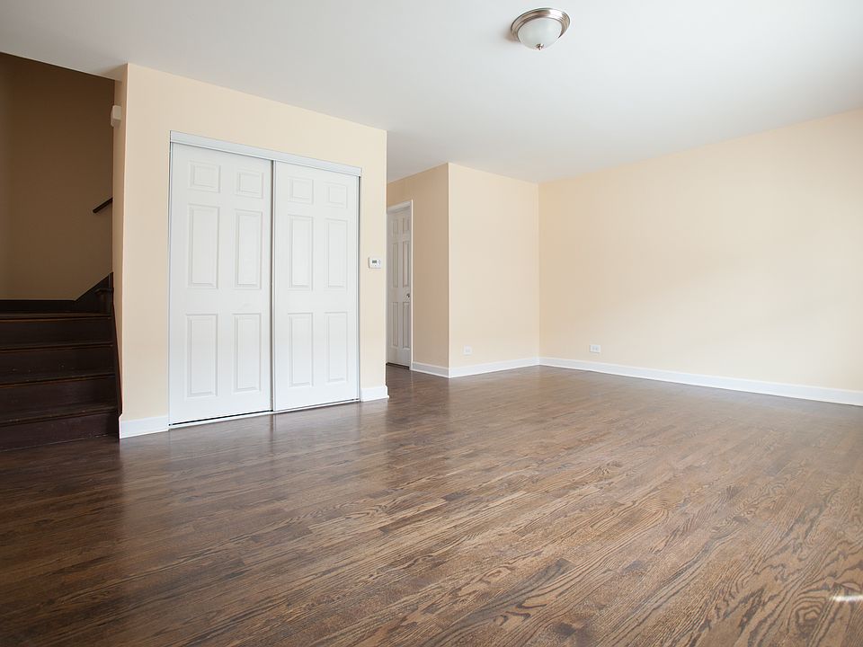 1st image of 1405 W Touhy Ave