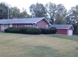 205 W Main St, Mahomet, IL 61853