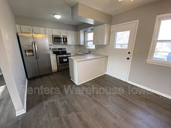 5th image of 3408 Easton Blvd