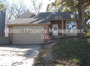 8809 NW 81st Ter, Kansas City, MO 64152