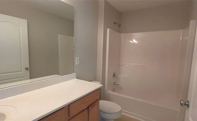 1122 Treymont Ln — Photo 12