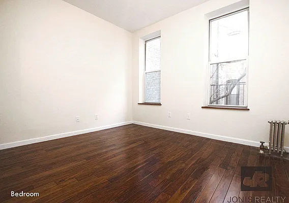 Rented by Jonis Realty | media 16