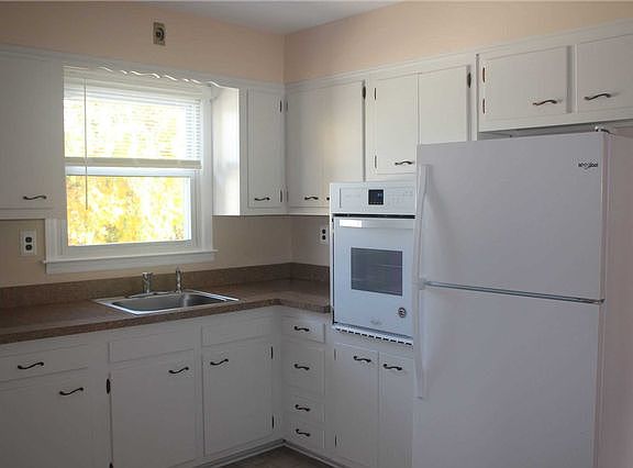 2nd image of 229 Lincoln Ave
