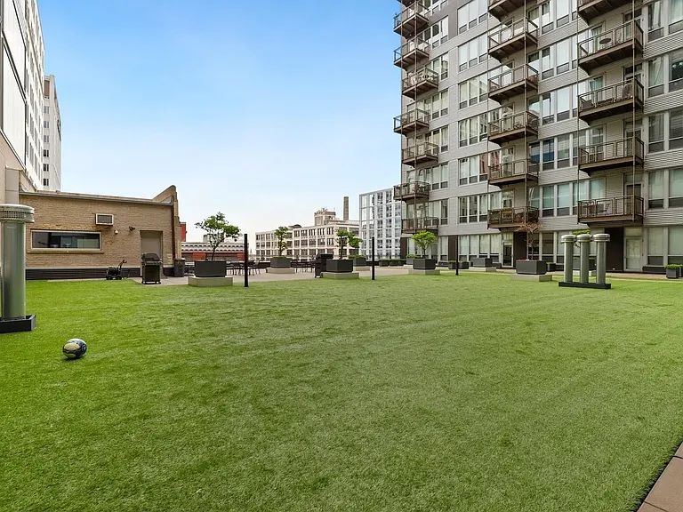 565 W Quincy St #1013 — Photo 15