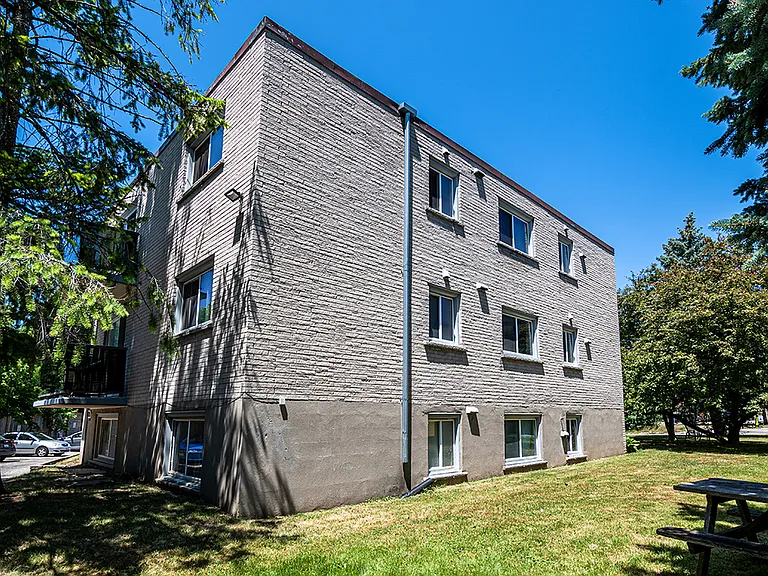 7 Manhattan Ct #8-0006 — Photo 7
