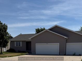 1223 Sagewood Ave, Grand Island, NE 68803