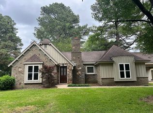 507 Briarwick Dr, Starkville, MS 39759