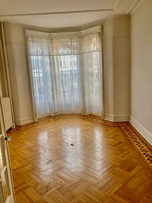 Rented by Weichert Properties - NYC | media 9