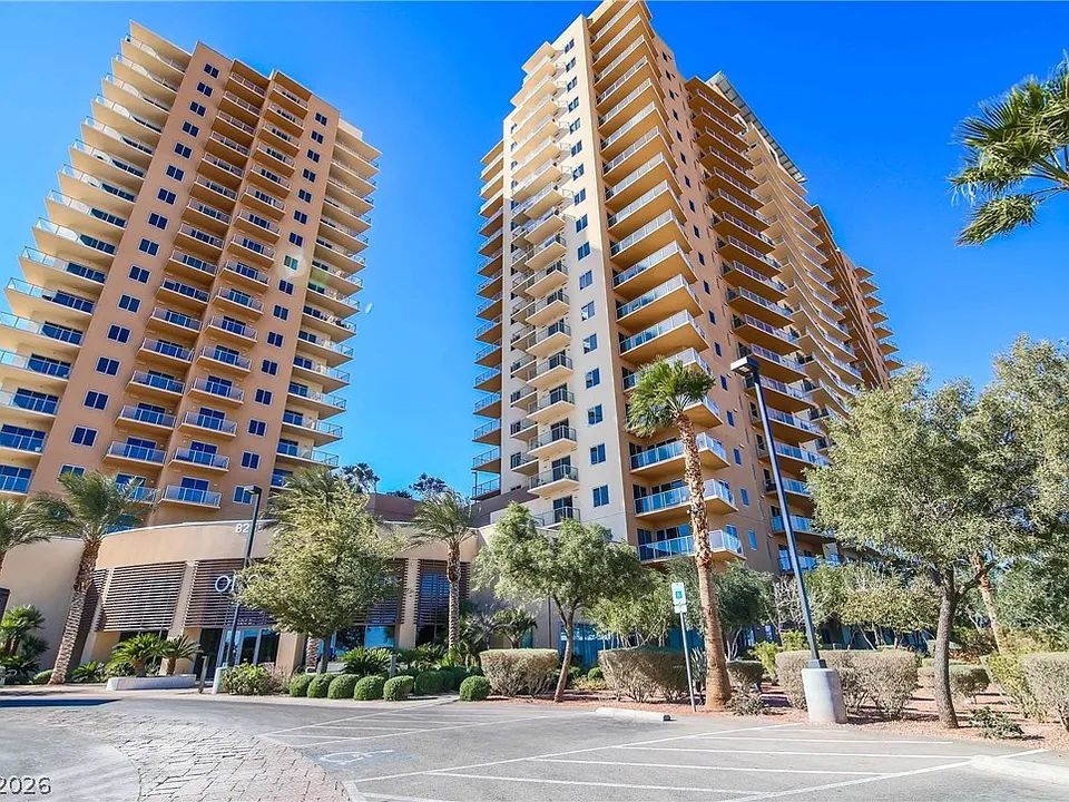 8255 Las Vegas Blvd S #819