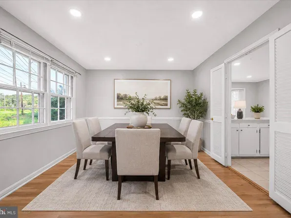 8403 Postoak Rd, Rockville, MD 20854