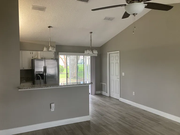 5096 NW 19th Pl — Photo 3