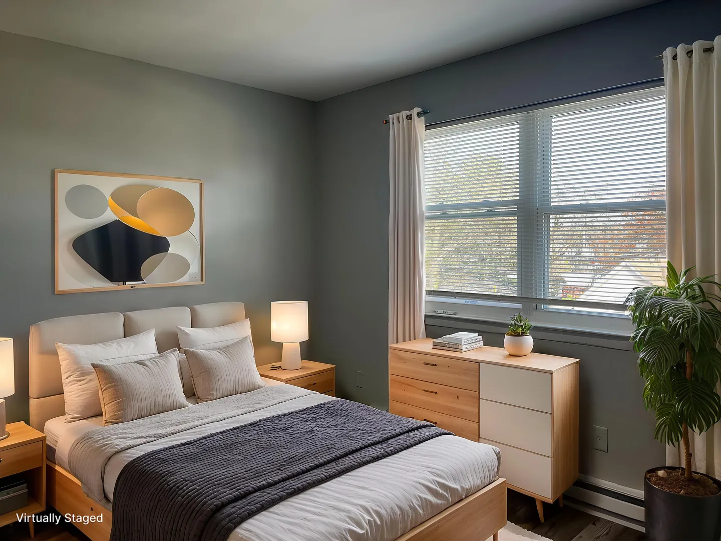 Davis Apartments — Photo 4