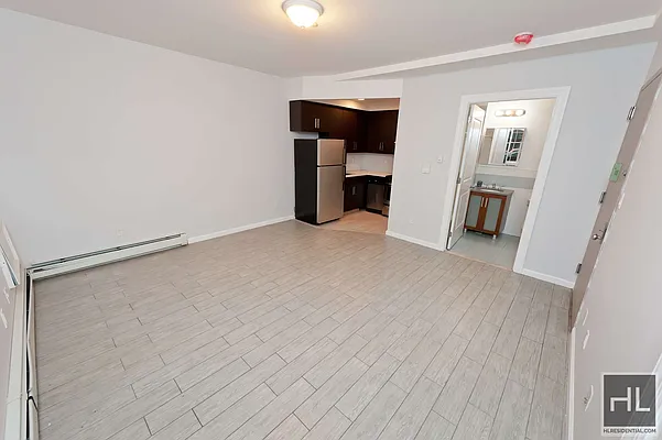 Rented by Highline Residential | media 20