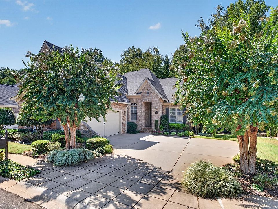 1st image of 304 Hammetts Glen Way
