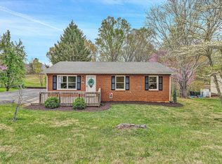 2080 Shady Run Rd, Vinton, VA 24179
