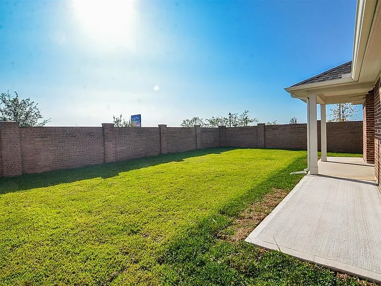 7402 Sunlit Harbor Dr — Photo 28