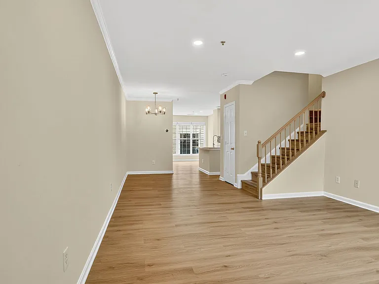 2492 Quick St #103 — Photo 18
