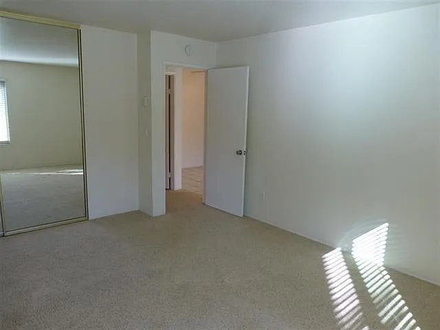 6070 Rancho Mission Rd — Photo 9