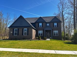 981 Corbin Rd, Rochester Hills, MI 48307