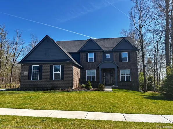 981 Corbin Rd, Rochester Hills, MI 48307