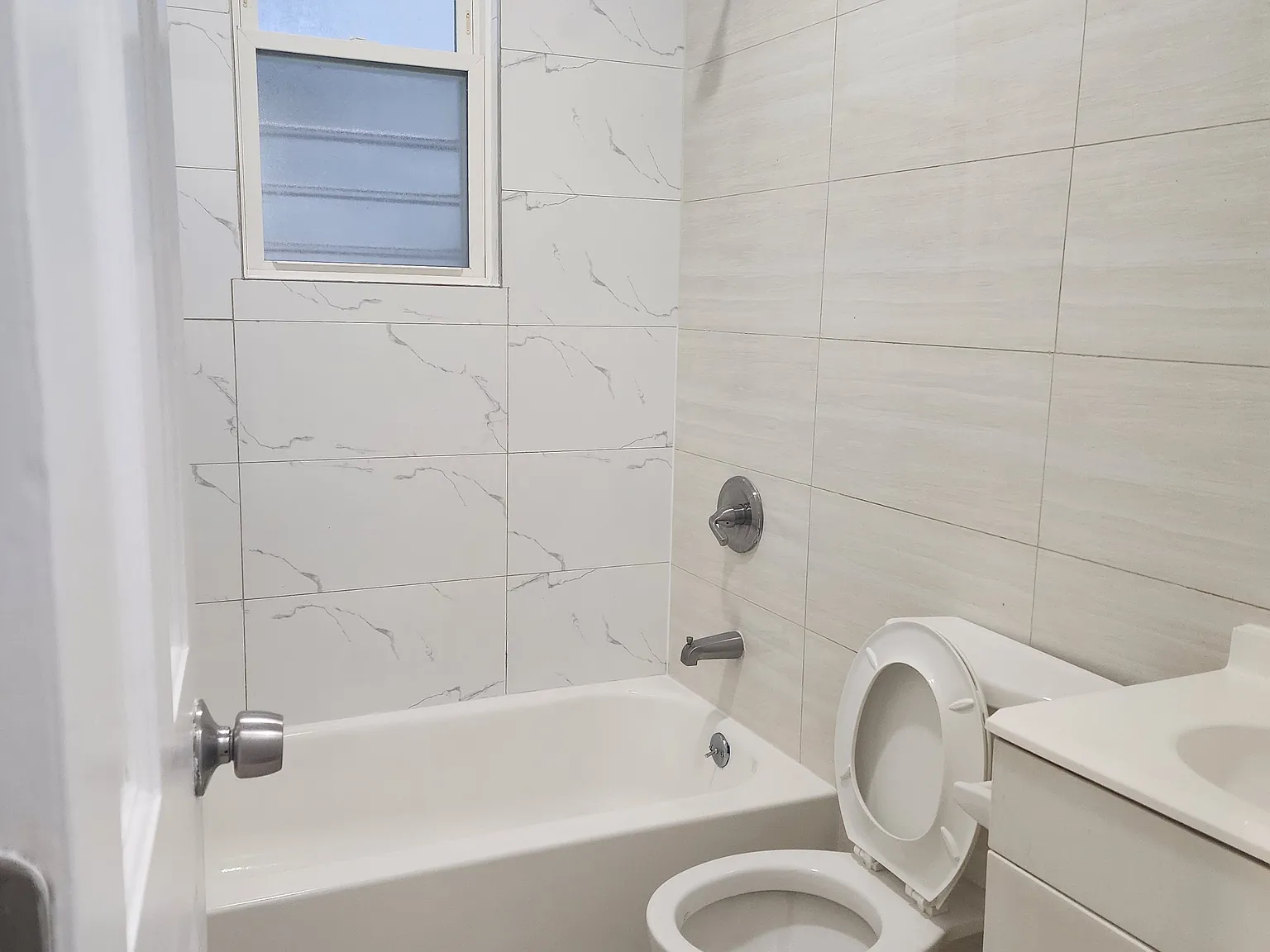 3 bed, 1200 sqft, $2,600 — Photo 4