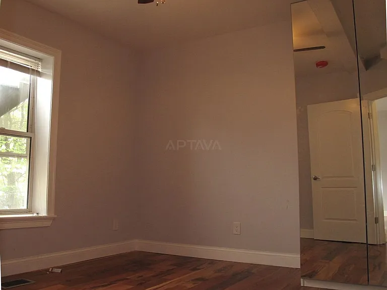 163 Main St #1 — Photo 3