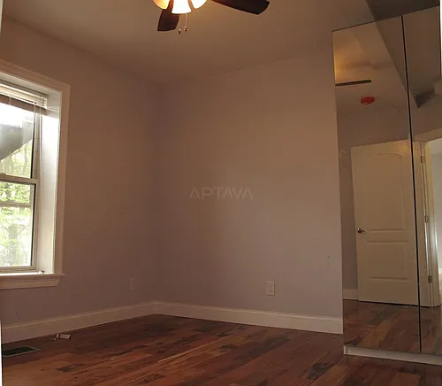 163 Main St #1 Photo 1