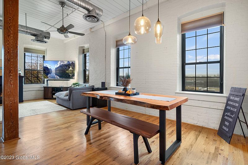 3rd image of 387 3rd Avenue APT 305