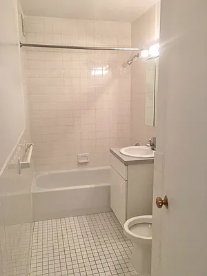 Rented by Sandra Greer Real Estate | media 25