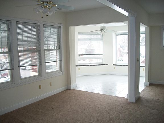 4th image of 158 Jefferson St