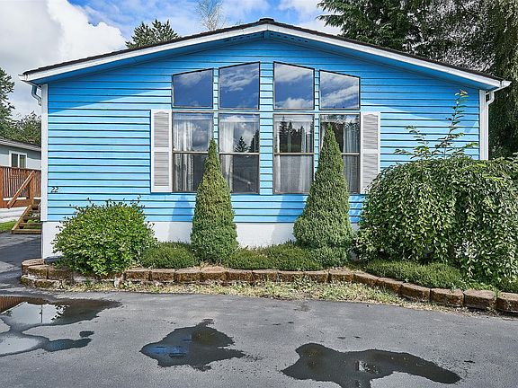 3rd image of 43010 SE North Bend Way Unit 22