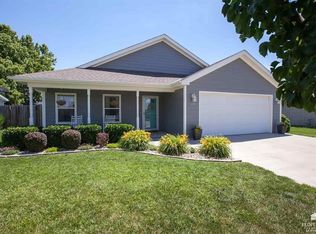 109 Northfield Rd, Manhattan, KS 66502