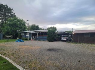 24524 S Oak St, Kennewick, WA 99337