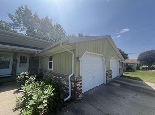 1022 Coral St, Jenison, MI 49428