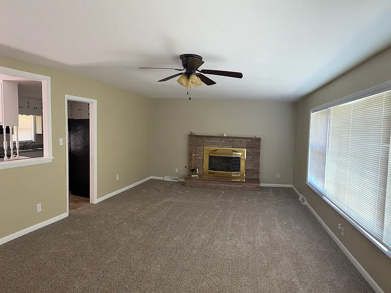 4913 Mandalay Rd — Photo 5